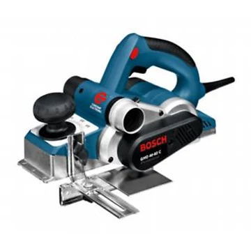 Bosch GHO 40-82 C Gyalu kofferben
