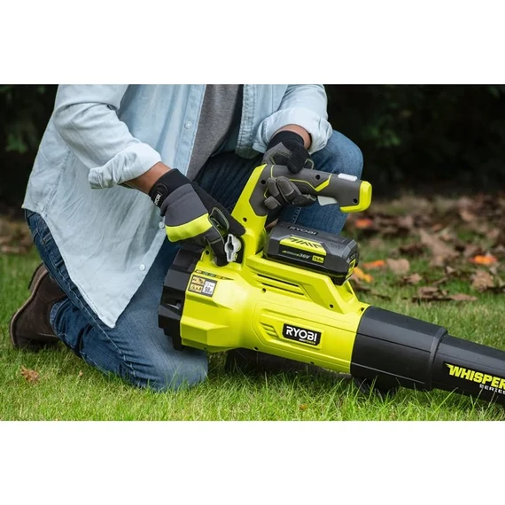 Ryobi MAX POWER RY36BLXA-0 akkumulátoros szénke nélküli WHISPER™ lombfúvó akkumulátor és töltő nélkül 5133004916
