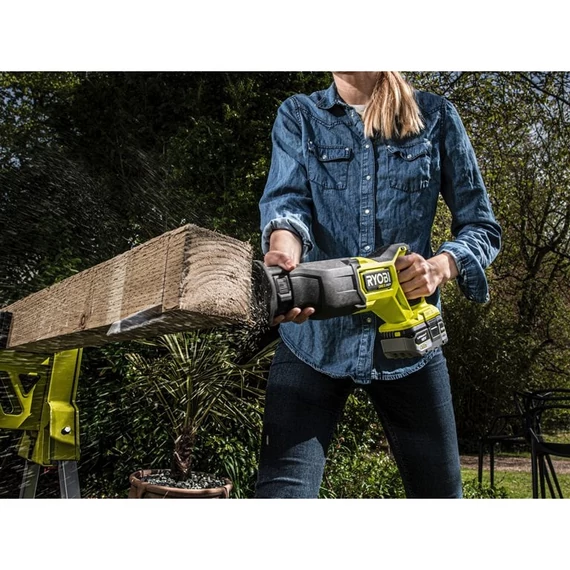 Ryobi ONE+ HP RRS18X-0 18V zénkefe nélküli szablyafűrész akku és töltő nélkül 5133005013