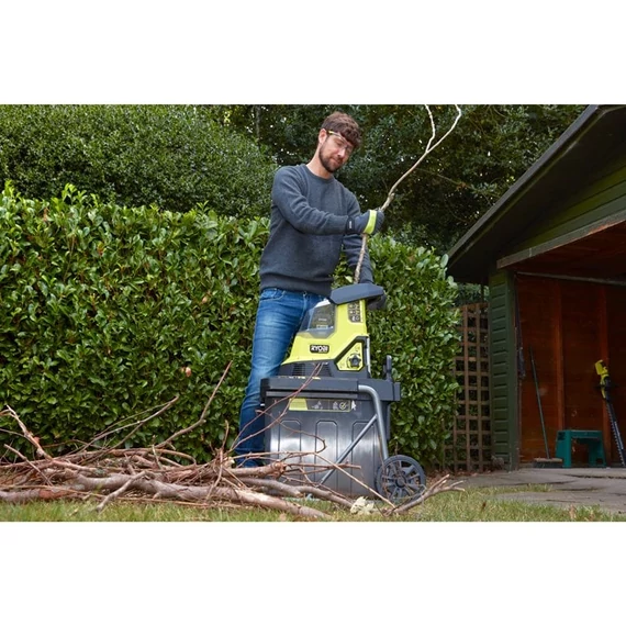 Ryobi MAX POWER RY36SHX40-0 36V akkumulátoros csendes működésű aprítógép akkumulátor és töltő nélkül 5133005451