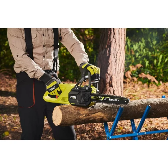 Ryobi ONE+ HP RY18CSX30A-0 18V szénkefe nélküli HP Whisper™ halk, 30 cm-es láncfűrész akku és töltő nélkül 5133005465