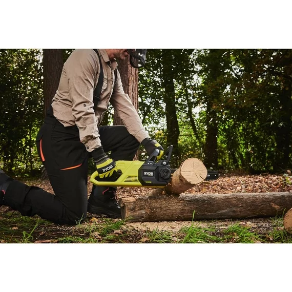 Ryobi ONE+ HP RY18CSX30A-150 18V akkumulátoros, szénkefe nélküli HP Whisper™ halk, 30 cm-es láncfűrész (1 x 5.0Ah)akkumulátorral és töltővel 5133005466
