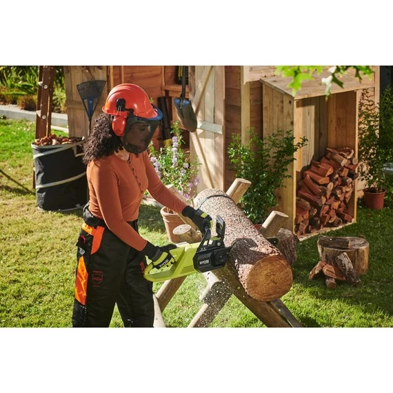 Ryobi ONE+ HP RY18CSX30A-150 18V akkumulátoros, szénkefe nélküli HP Whisper™ halk, 30 cm-es láncfűrész (1 x 5.0Ah)akkumulátorral és töltővel 5133005466