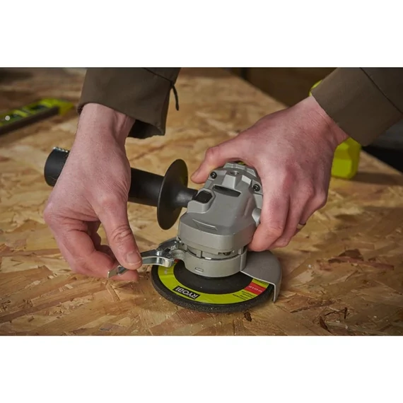 Ryobi ONE+ RAG18125-1C40S 18V akkus sarokcsiszoló 4Ah akkuval és töltővel táskában 5133005643
