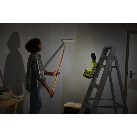 Ryobi ONE+ RMTL18-0 18V akkumulátoros mágneses lámpa akkumulátor és töltő nélkül 5133006450 