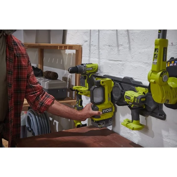 Ryobi ONE+ RMTL18-0 18V akkumulátoros mágneses lámpa akkumulátor és töltő nélkül 5133006450 