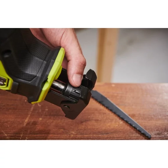 Ryobi ONE+ HP RRS18C1-0 18V szénkefe nélküli szablyafűrész akku és töltő nélkül 5133006503