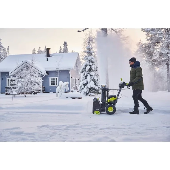 Ryobi MAX POWER RY36STX56A-250 36V szénkefe nélküli kétfokozatú 56 cm-es hófúvó (2 x 5.0Ah akkumulátorral) és töltővel 5133006516Ryobi MAX POWER RY36STX56A-250 36V szénkefe nélküli kétfokozatú 56 cm-es hófúvó (2 x 5.0Ah akkumulátorral) és töltővel 5133006