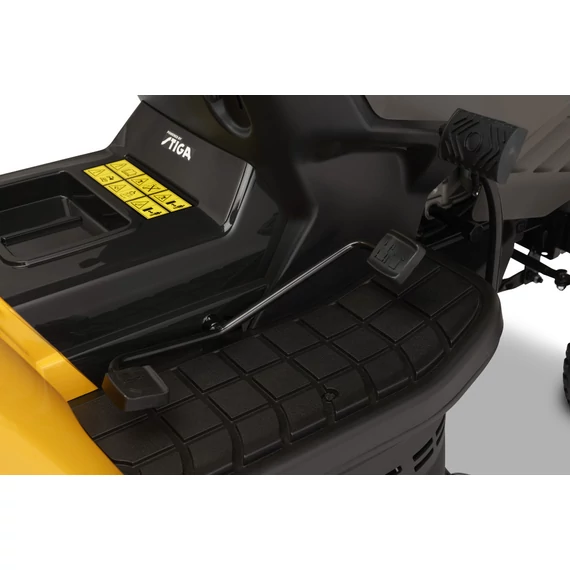 2T2100481/ST1 STIGA fűgyűjtős fűnyíró traktor ESTATE 384