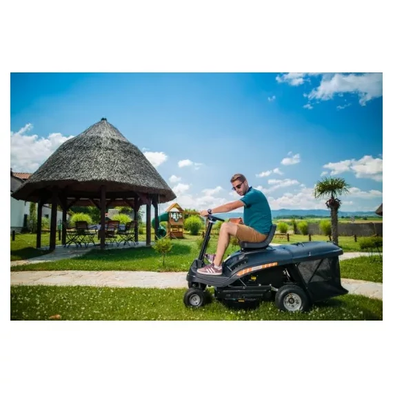 Villager VTR 650 Fűnyíró traktor Ingyenes beüzemelés és házhozszállítással 051438