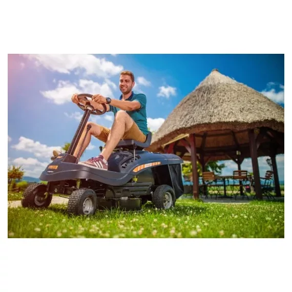 Villager VTR 650 Fűnyíró traktor Ingyenes beüzemelés és házhozszállítással 051438